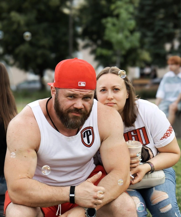 С женой Диной | Источник: Алексей Гончаров / Vk.com