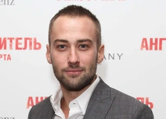 Дмитрий Шепелев попал в зависимость от гаджетов