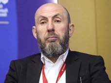 Владимира Кехмана обвиняют в получении взятки в 27 миллионов рублей: новое дело в отношении директора МХАТа