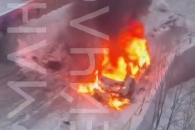 В Мурманске загорелся автомобиль Mazda 6