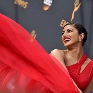 Премия «Эмми»: лучшие звездные образы за всю историю