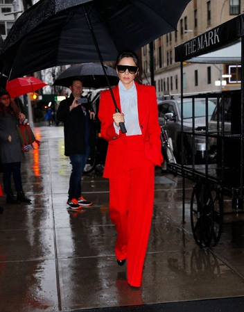 Виктория Бекхэм в Нью-Йорке, 24 января | marieclaire.ru