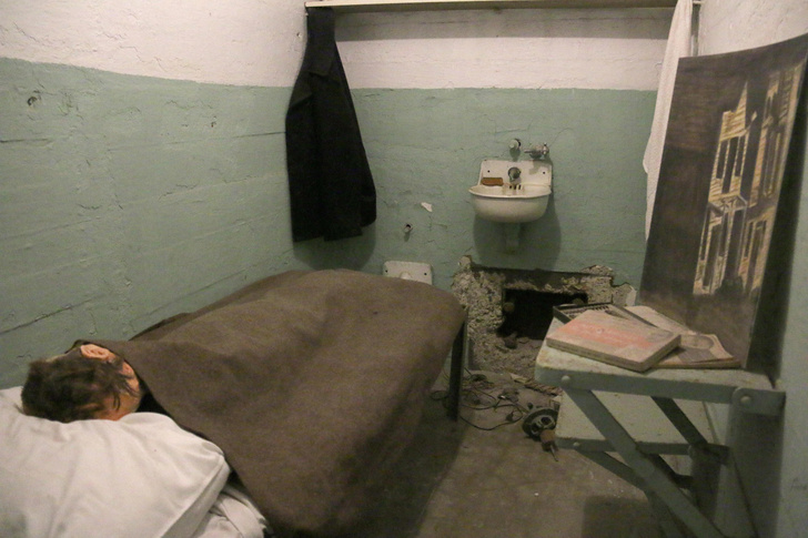 История побега из «Алькатраса» — самой суровой тюрьмы в мире