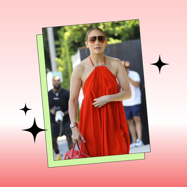 Роковая красотка: Дженнифер Лопес показала, как правильно носить идеальное красное платье