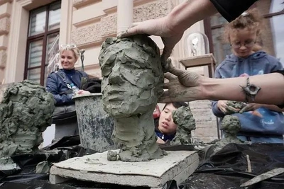 Соляной городок — город мастеров: фестиваль искусств 23 мая