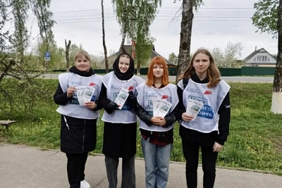 Более 800 волонтеров помогают псковичам голосовать за благоустройство