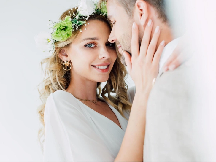 Льняная, бумажная, золотая: какие бывают годовщины свадьбы и как правильно их отмечать | marieclaire.ru