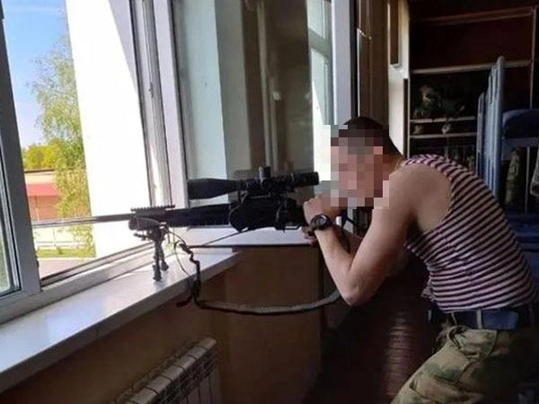 Николай пошел в армию в 18 лет  | Источник: Любовь, мать солдата