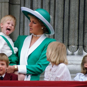 Семейство Спенсеров получило «золотые билеты» на свадьбу Меган и Гарри