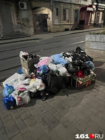 Станиславского, между Газетным и Семашко | Источник: читатель 161.RU