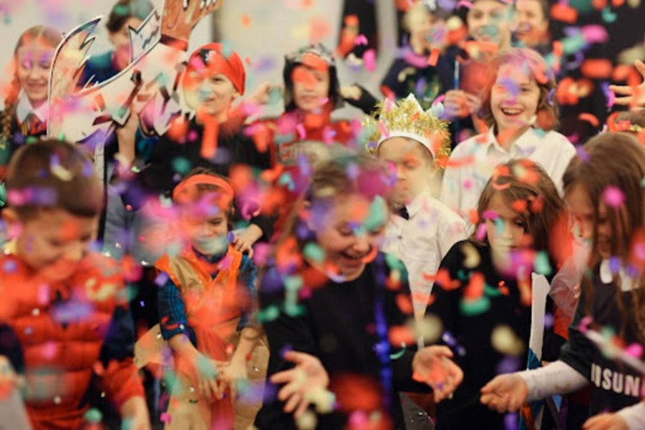 Пойдем на елку: 8 новогодних представлений для детей, которые поднимут настроение
