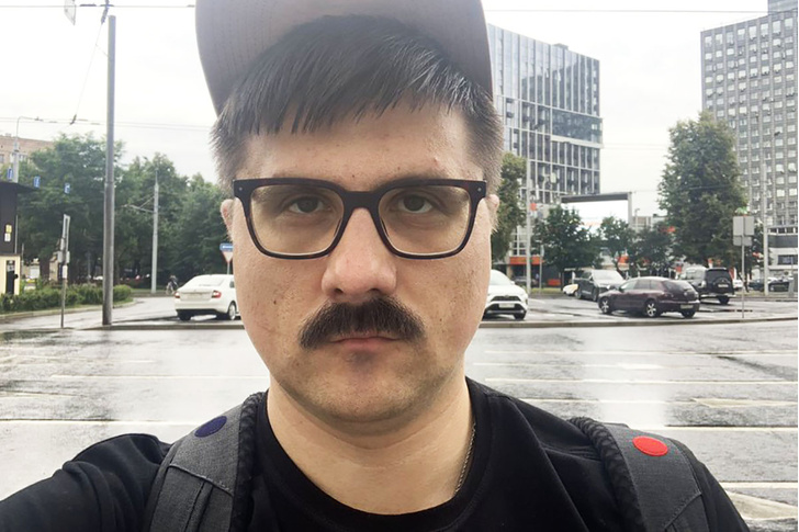 Шеф-редактор из Москвы уволился после обвинений в домогательствах в адрес его и коллег