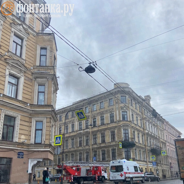 Пожар в ресторане на Караванной добавил пробок центру Петербурга | Источник: читатель «Фонтанки»