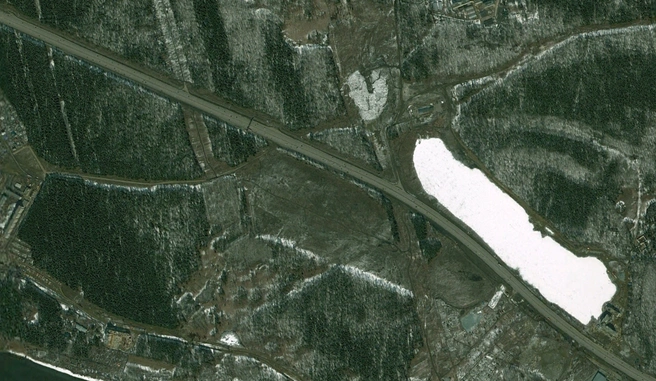 Слева&nbsp;— снимок 2009 года, справа&nbsp;— 2024-й | Источник: earth.google.com