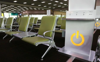 Лучше поищите розетку: 3 причины никогда не заряжать телефон от USB-портов в аэропорту