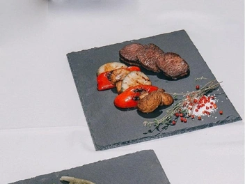 Трехразовое питание входит в стоимость проживания | Источник: ООО&nbsp;«МАКСИ-ТРЭВЕЛ»