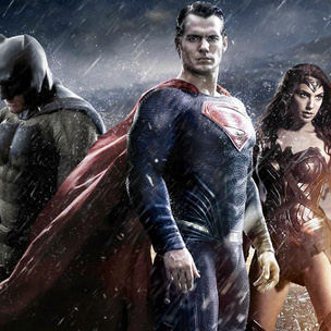 Вышел новый трейлер фильма «Бэтмен против Супермена»