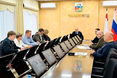 Власти Череповца требуют увеличить число рабочих на мосту