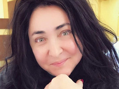 «Я подрезала глаза»: Лолита Милявская призналась, что во время карантина сделала операцию