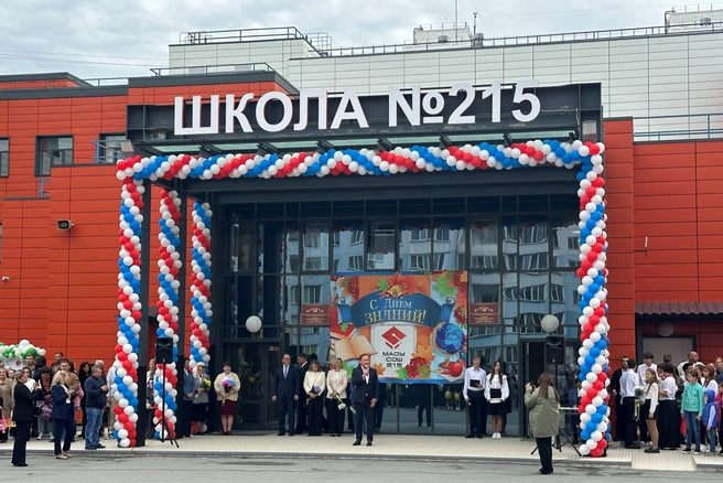 При участии ГК «КПД-Газстрой» возведена школа в Чистой Слободе и ведется строительство школы в Околице | Источник: ГК «КПД-Газстрой»