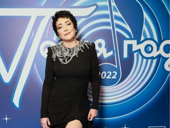 Отмененная после голой вечеринки Лолита вернулась на сцену