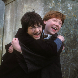 Выпускники Хогвартса: зацени повзрослевших Гарри, Рона и Гермиону на постере нового «Гарри Поттера» 😍