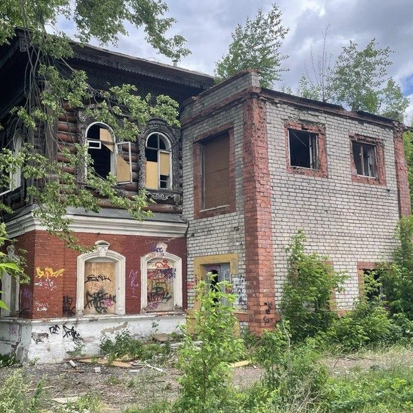 Дом купца Галкина стоит рядом с мельницей | Источник: Гис Торги / torgi.gov.ru