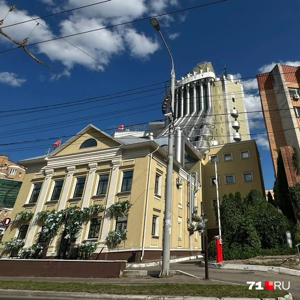 А еще мне понравилось здание одного из отелей | Источник: Виктория Денисова / 71.RU