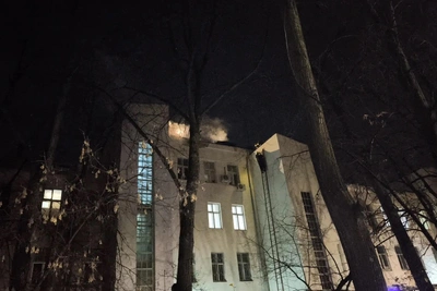 В «Городке чекистов» Екатеринбурга загорелась кровля