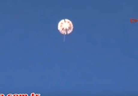 Сирийские боевики расстреляли российских летчиков (видео) | ya62.ru