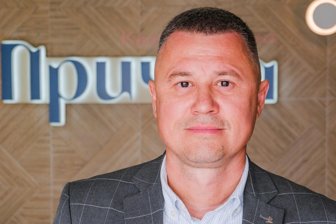 Рамиль Насыртдинов с вдохновением рассказывал о жилом комплексе «Причал» | Источник: Тимофей Калмаков