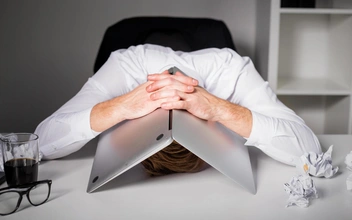 Психологи назвали топ-100 самых пугающих жизненных решений — угадайте, чего боятся больше всего