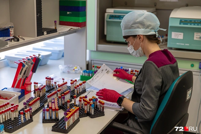 Попасть в регистр донора костного мозга проще, чем кажется. Прежде всего нужно сдать кровь на типирование | Источник: Александр Ощепков / Городские медиа