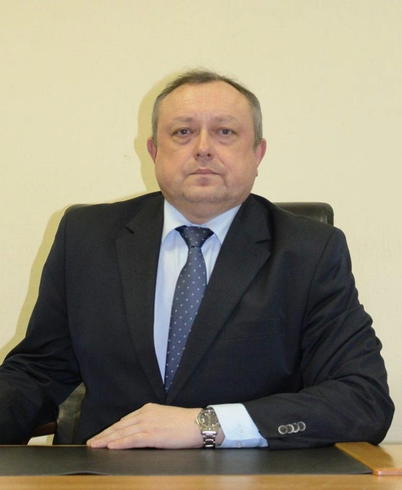 Сергей Луганский окончил военно-медицинский факультет при Куйбышевском медицинском институте и Ворошиловградский медицинский институт | Источник: ГБКУЗ ЯО «ЦГБ»
