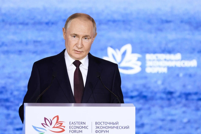 Президент назвал форум уникальной площадкой, где обсуждаются стратегические векторы развития Дальнего Востока и всей России | Источник: kremlin.ru