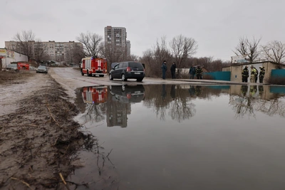 Обследование затопленной дороги в Волгограде затянулось на неделю