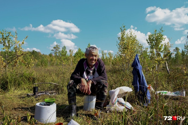 Зимой Ильнур рыбачит, ловит щук и карасей | Источник: Анастасия Малышкина / 72.RU