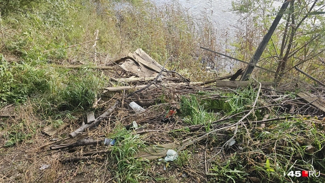 Вот так выглядит набережная со стороны улицы Тельмана | Источник: Дарья Никитченко / 45.RU