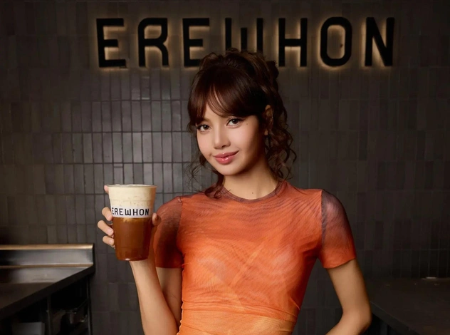 У Лисы из BLACKPINK появился свой собственный напиток в Erewhon. Прямо как у Хейли Бибер и Сабрины Карпентер