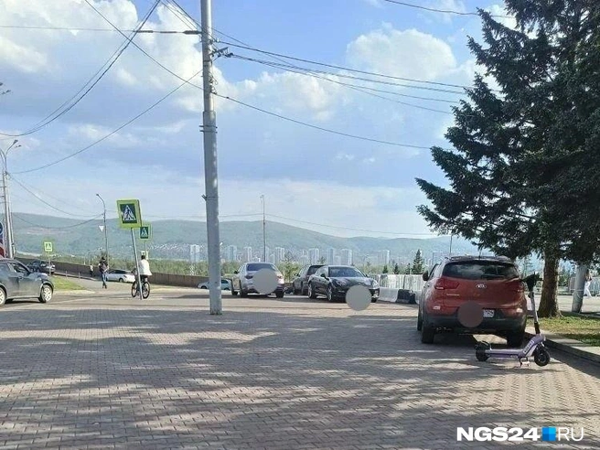 Неожиданно увидеть автомобили в этом месте | Источник: читатель NGS24.RU