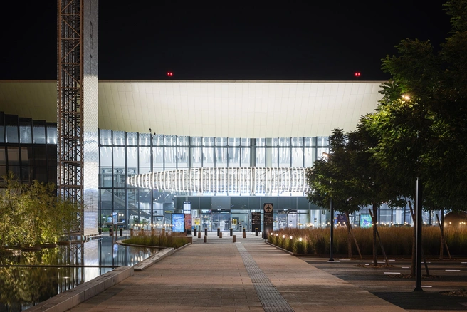 Ночная красота саратовского аэропорта | Источник: Константин Кашичкин / пресс-служба аэропорта «Гагарин»