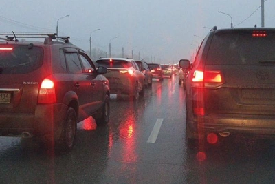 Огромная пробка на въезде в Волгоград заняла полтора часа