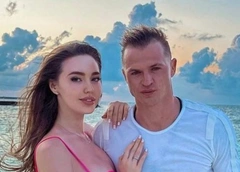 «На неопределенный срок»: Анастасия Костенко неожиданно забрала детей и уехала к родителям в Ростов-на-Дону