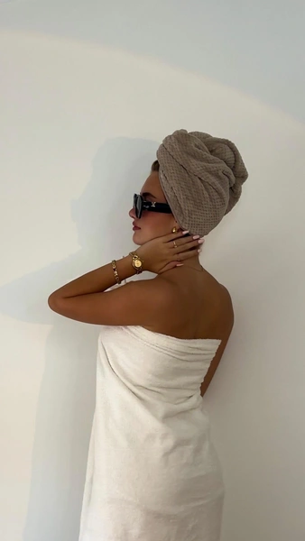 Источник: @bombayhair