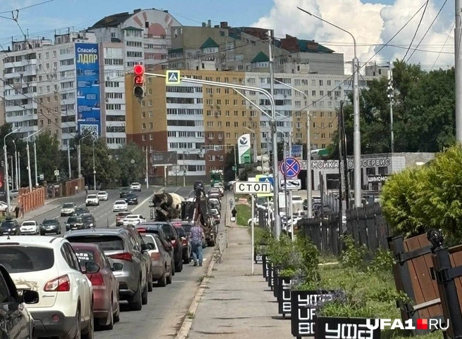 Длинные очереди стали обыденностью | Источник: читатель UFA1.RU