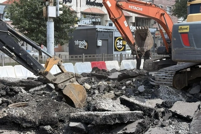 На Московском проспекте в Воронеже начали рыть семиметровый котлован