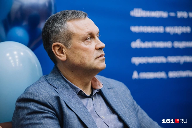 Евгений Есипенко рассказал, что в подростковом возрасте Андрей всерьез увлекся компьютерными играми, и пришлось приложить усилия, чтобы шахматы сохранили первостепенное значение | Источник: Евгений Вдовин / 161.RU