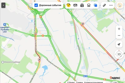 Авария с полицейской машиной собрала пробку на Пулковском
