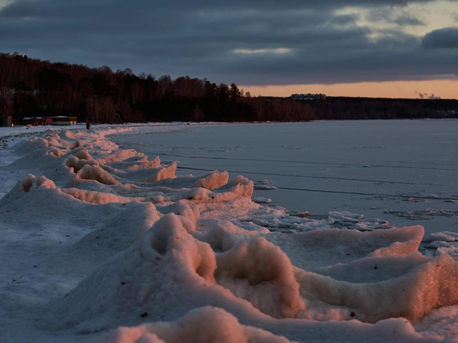 На льду требуется проявлять повышенную осторожность | Источник: Александр Ощепков / NGS.RU