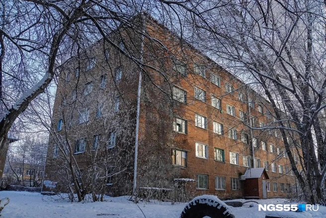 Дальше оставаться в этом доме нельзя | Источник: Евгений Софийчук / NGS55.RU